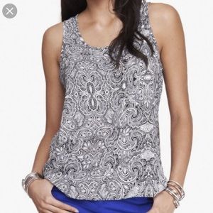 🖤Split back tank!